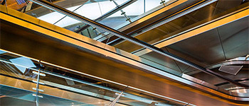 رمپ و پله های برقی